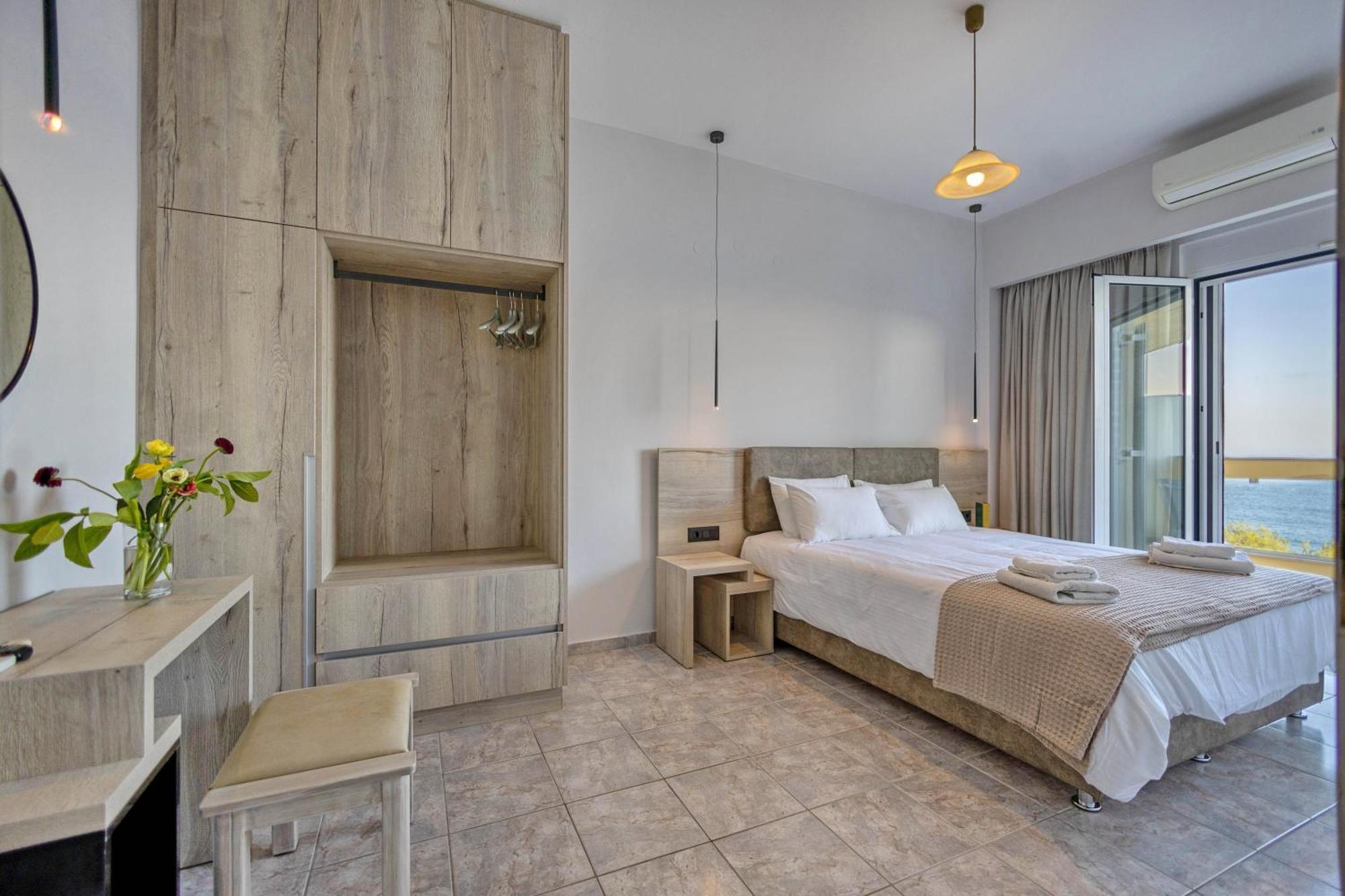 Santa Marina Apartments Rodhákinon Ngoại thất bức ảnh