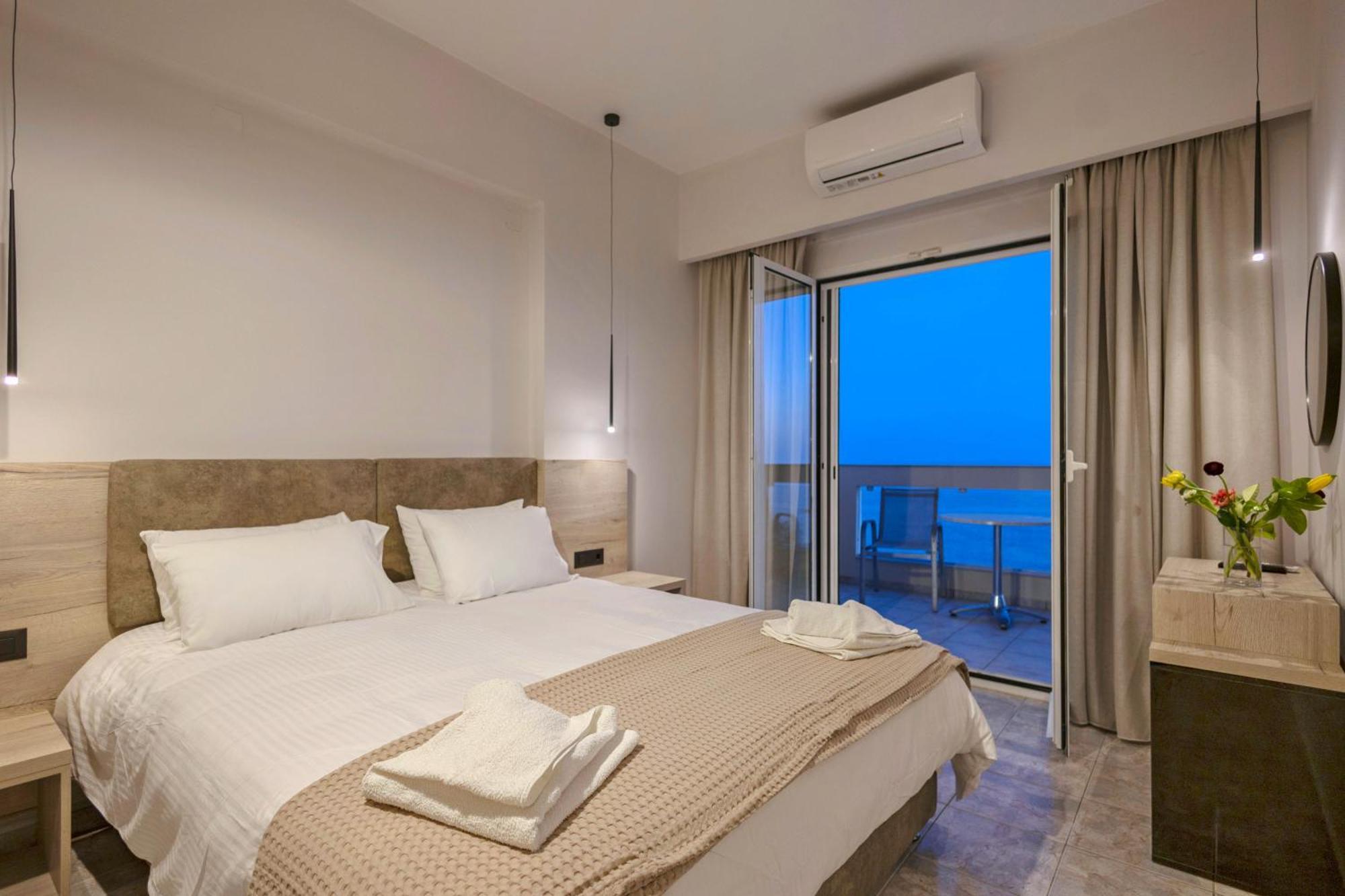 Santa Marina Apartments Rodhákinon Ngoại thất bức ảnh